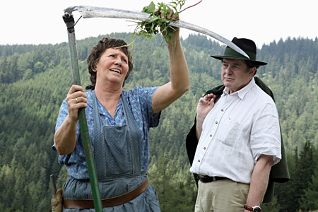 Hertha Schell und Erwin Steinhauer in "Die Pilotin - Entscheidung in den Wolken" - ein Film von Edzard Onneken