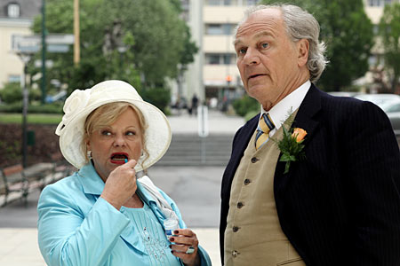 Marianne Mendt und Michael König in "SEINE MUTTER UND ICH" - Regie: Wolfgang Murnberger